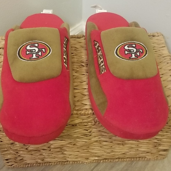 San Francisco 49ers Slippers - Picture 3 of 4